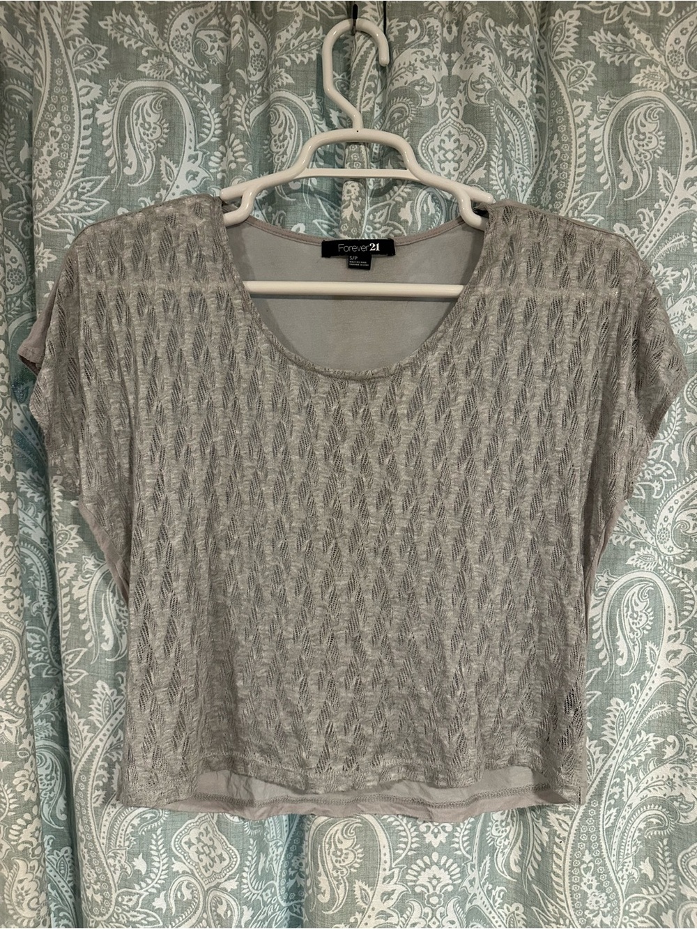 Forever 21 Light Gray Textured Short Sleeve Crop Top